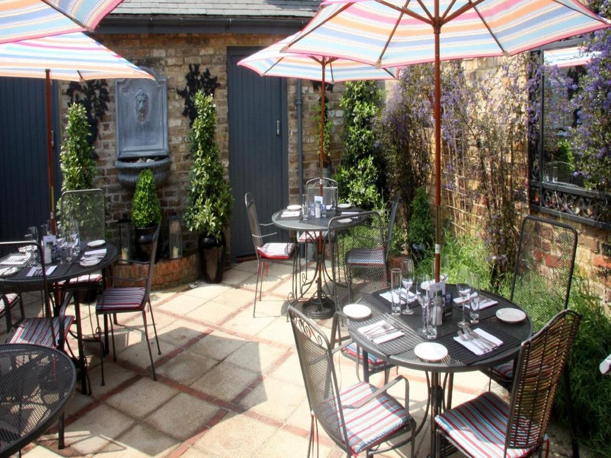 Gilbey'S Bar, Restaurant & Townhouse Bed & Breakfast Windsor Luaran gambar