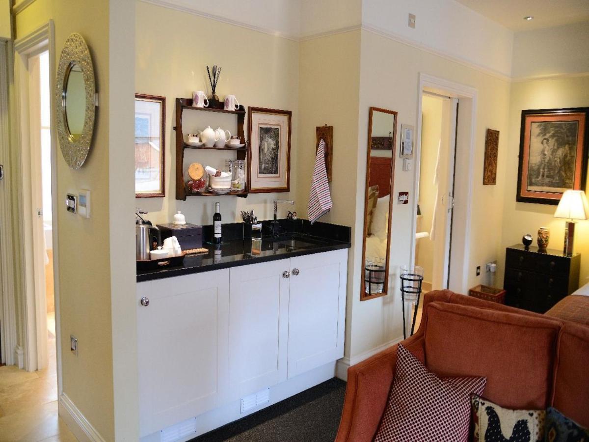 Gilbey'S Bar, Restaurant & Townhouse Bed & Breakfast Windsor Luaran gambar