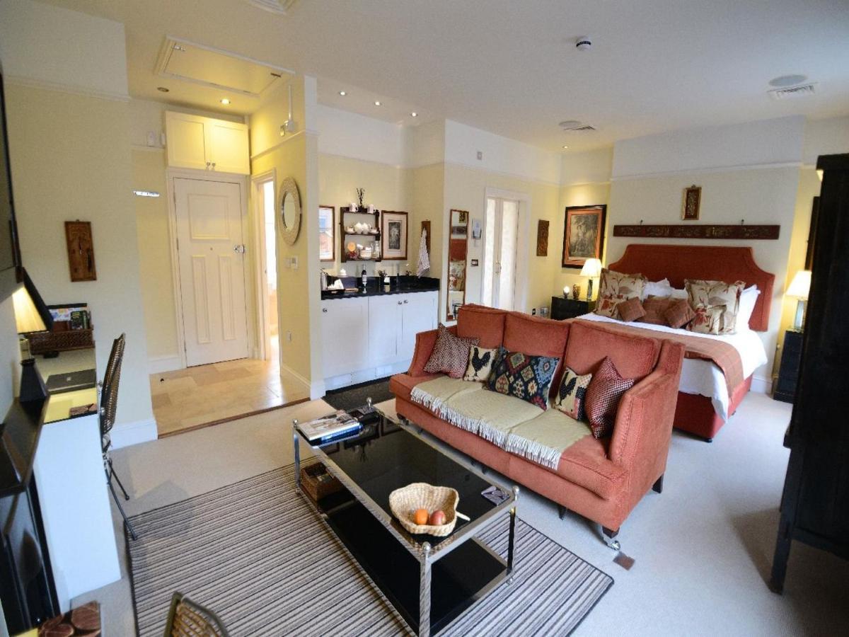 Gilbey'S Bar, Restaurant & Townhouse Bed & Breakfast Windsor Luaran gambar
